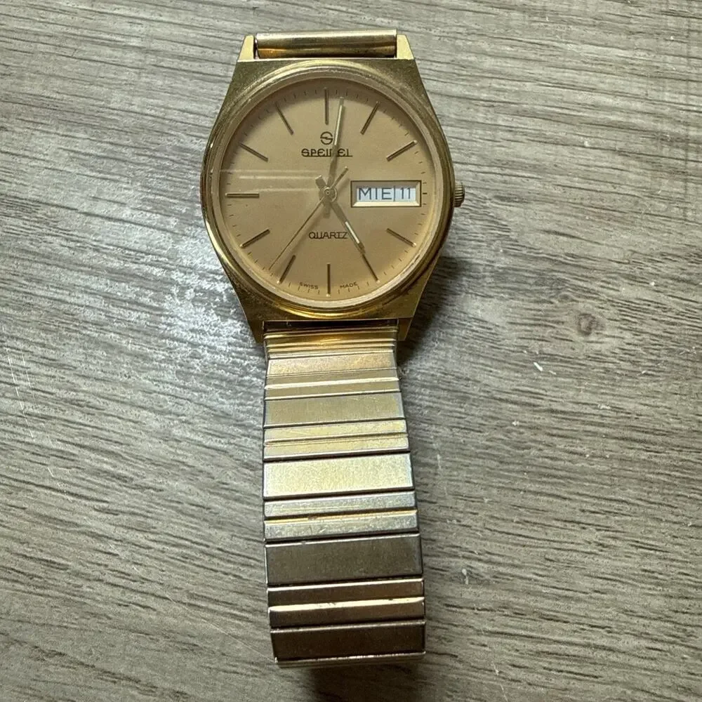 Vintage Speidel 30 Meters Quartz Stainless Steel Water Resistant Watch 405601 L2
